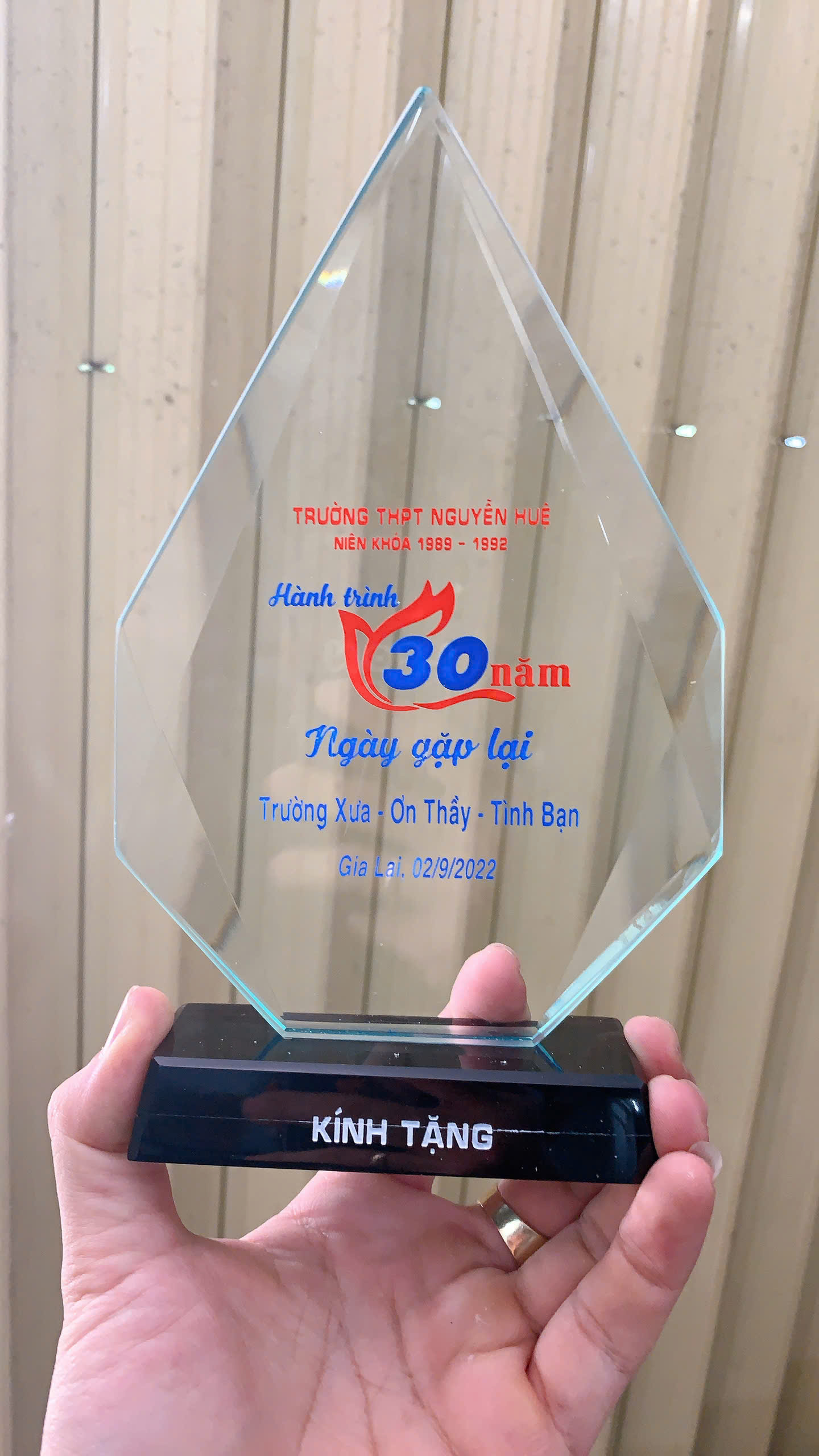 KỶ NIỆM CHƯƠNG GIỌT NƯỚC