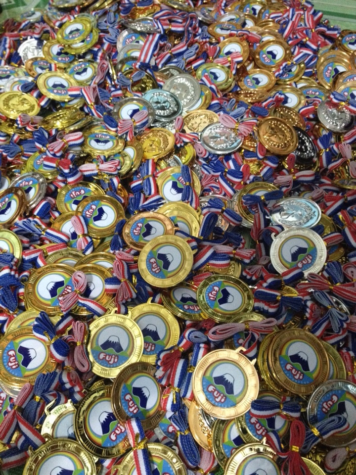 Phôi huy chương nhựa