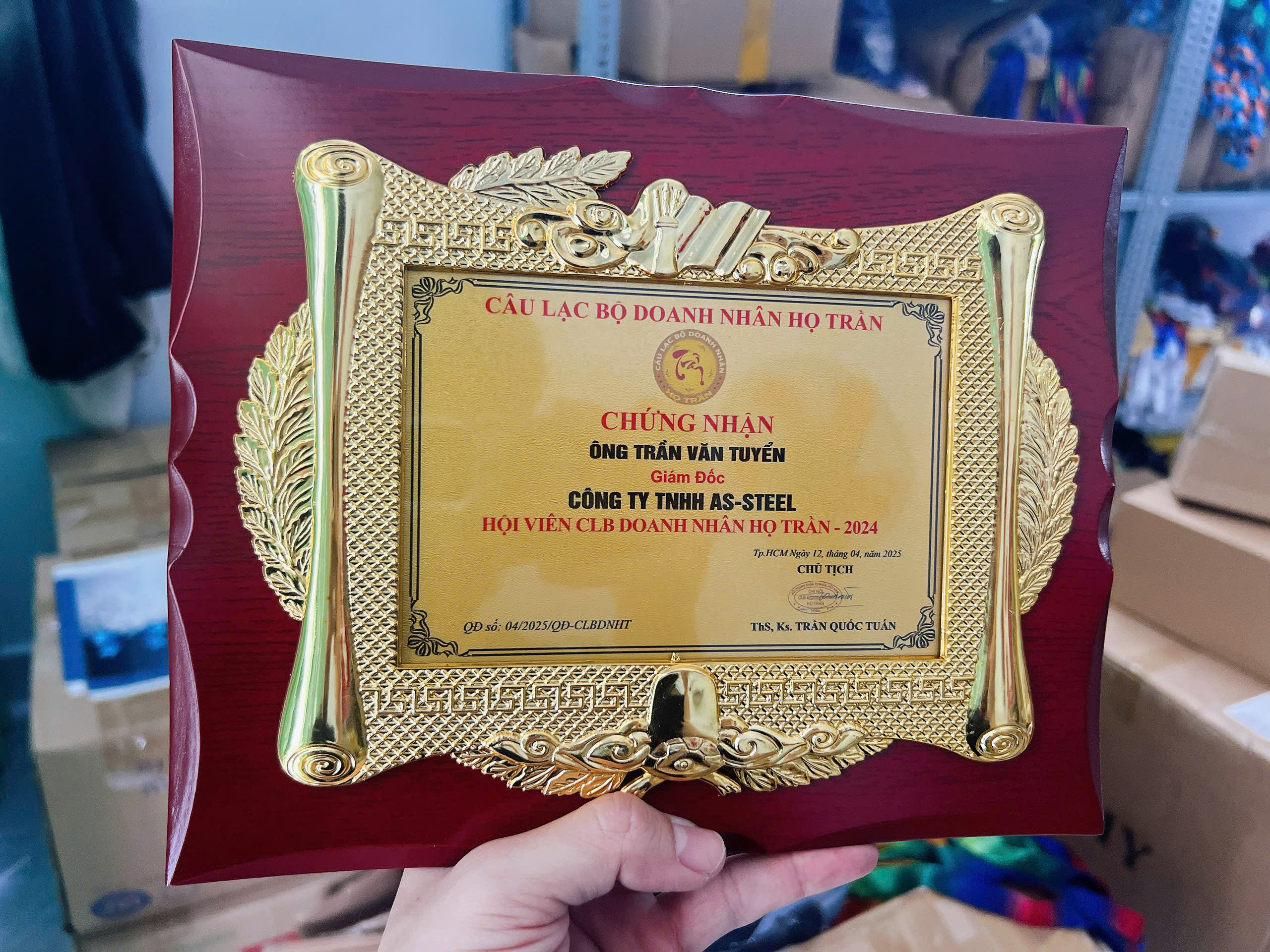 Kỷ Niệm Chương Gỗ 02